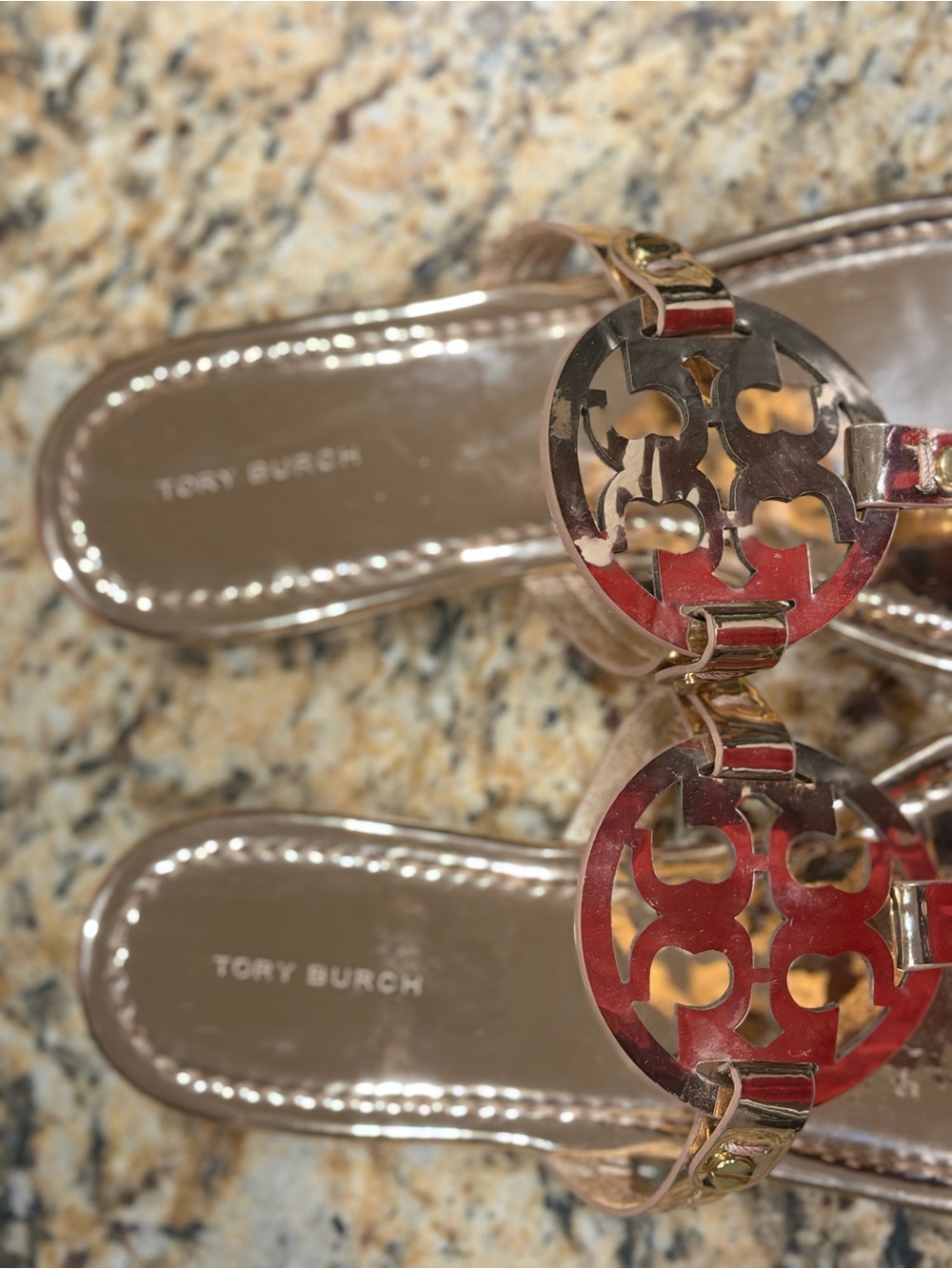 Tory Burch Metallic Rose Gold Logo Thong Sandals - Picture 5 of 9